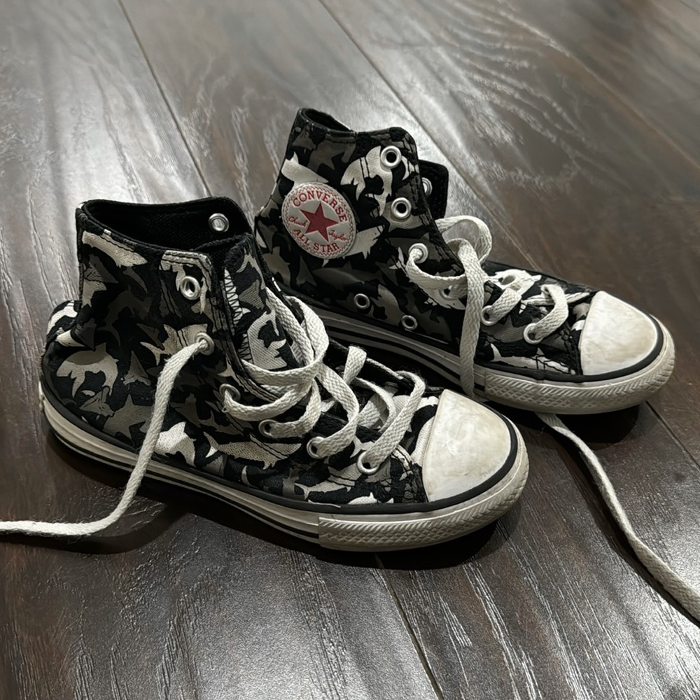 Converse CTAS Hi Shark Bite Black  Junior Kids Casual Shoes 666888F